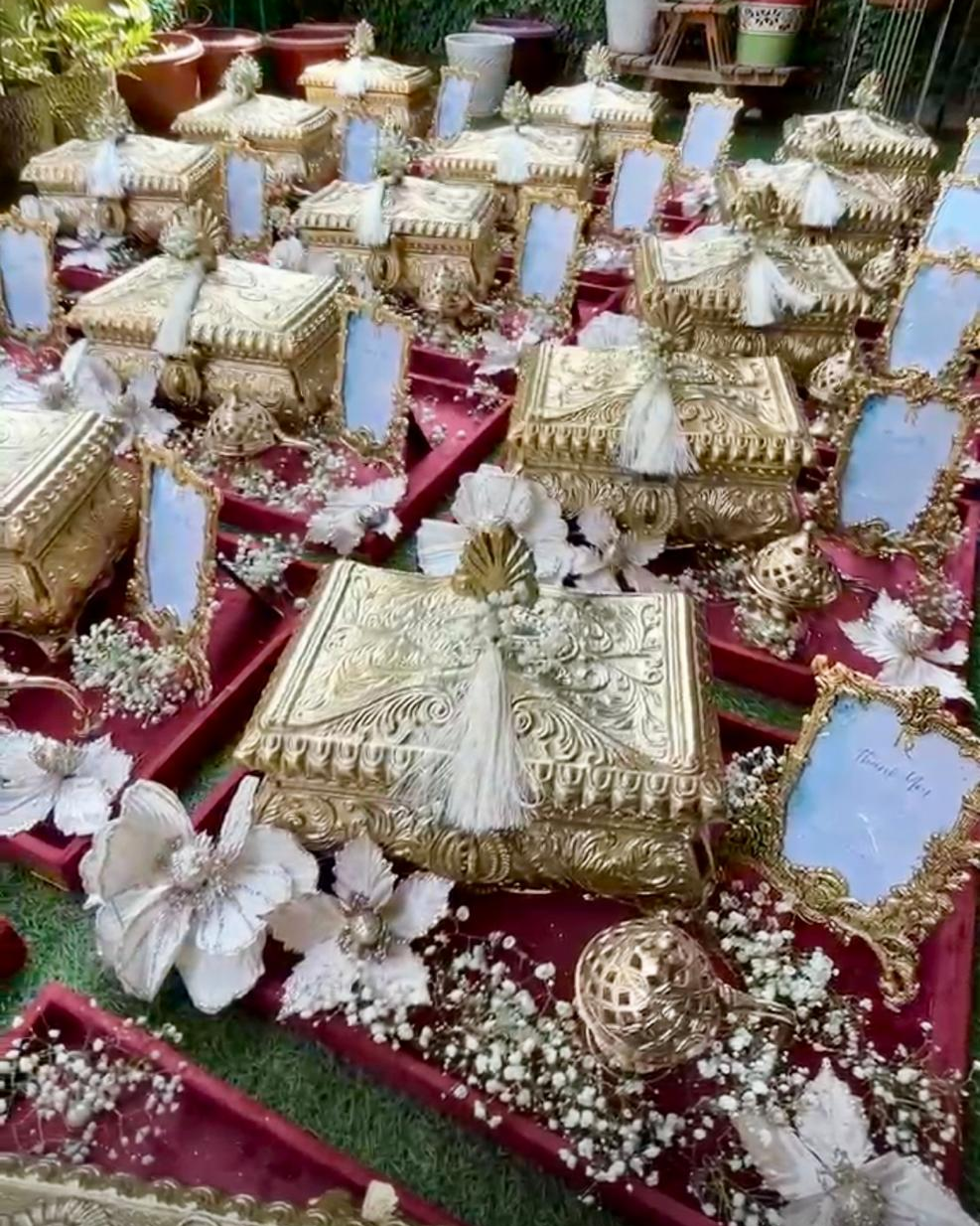Royal Gold Wedding Gift Hampers