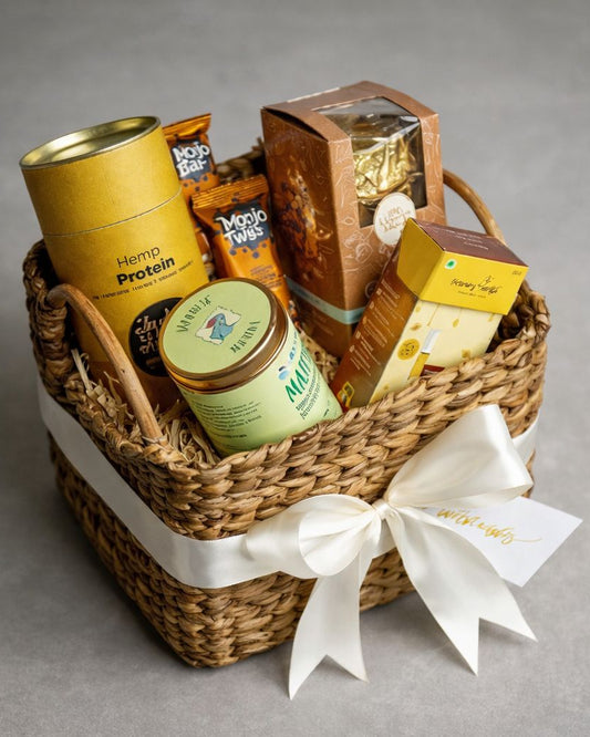 Elegant Wicker Gift Basket Hamper with Satin Ribbon – Premium Luxury Decorative Gift Set